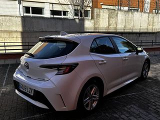 Toyota Corolla 1.8 125H BUSINESS