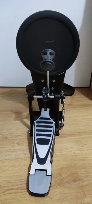 Bombo electrónico y pedal
