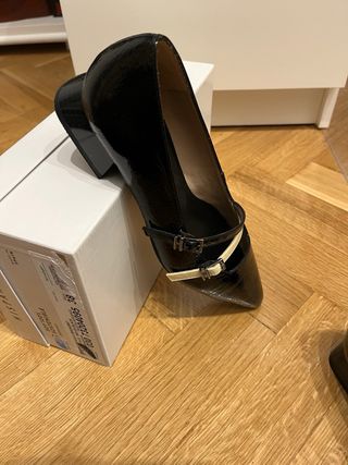 Manoletinas Hispanitas negras charol