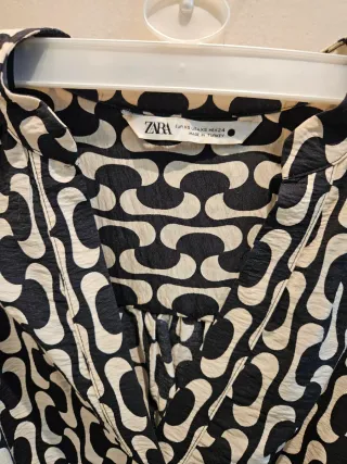 Vestido Zara estampado blanco y negro