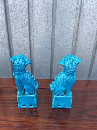 2 figuras de cerámica azul