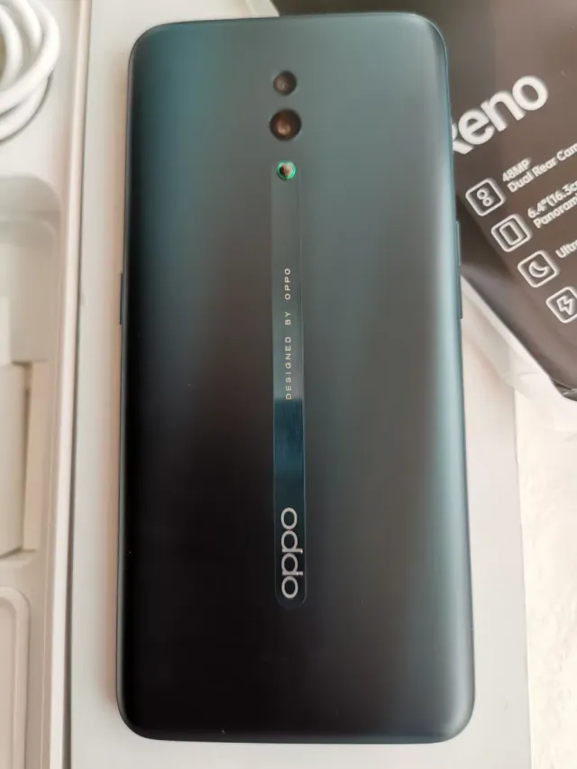 Oppo Reno de 256 +6 gb ram, Camera retráctil