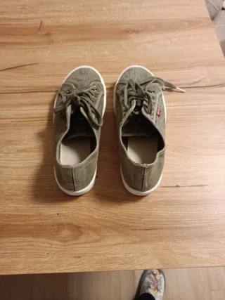 Zapatillas Levi's verdes