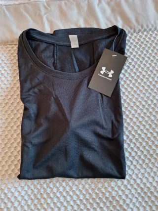 Camiseta Under Armour Talla S-M Negra