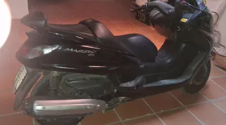 Yamaha Majesty 400 Negra