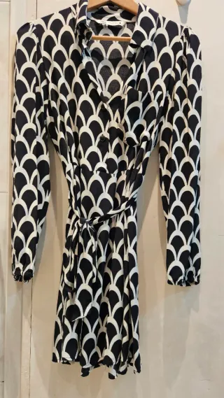 Vestido Zara estampado blanco y negro