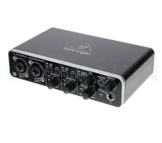 Behringer UMC204HD Interfaz Audio