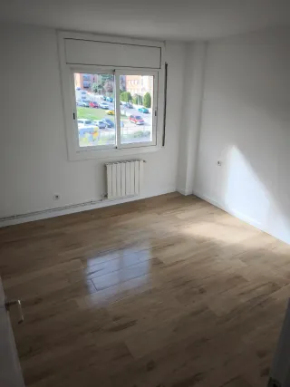 Piso de 3 Habitaciones y 2 baños con ascensor