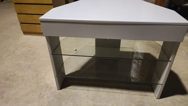 Mesa auxiliar TV cristal