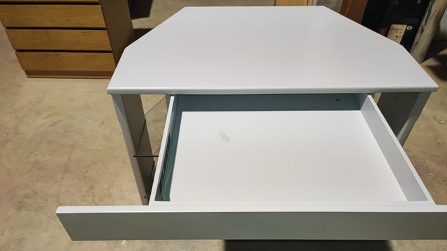 Mesa auxiliar TV cristal