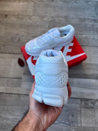 Zapatillas Nike Zoom Vomero 5 Blancas Talla 44.5