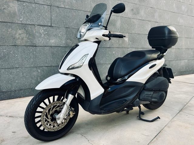 Piaggio Beverly 300