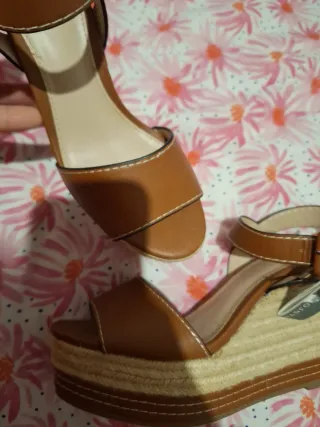 Zapatos de cuña con esparto