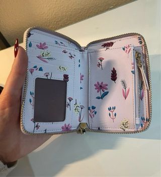 Monedero estampado flores