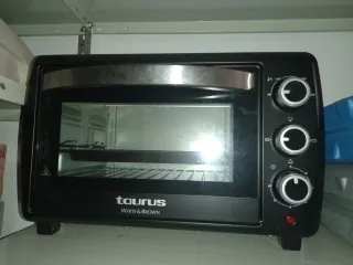 Horno Eléctrico Taurus White & Brown