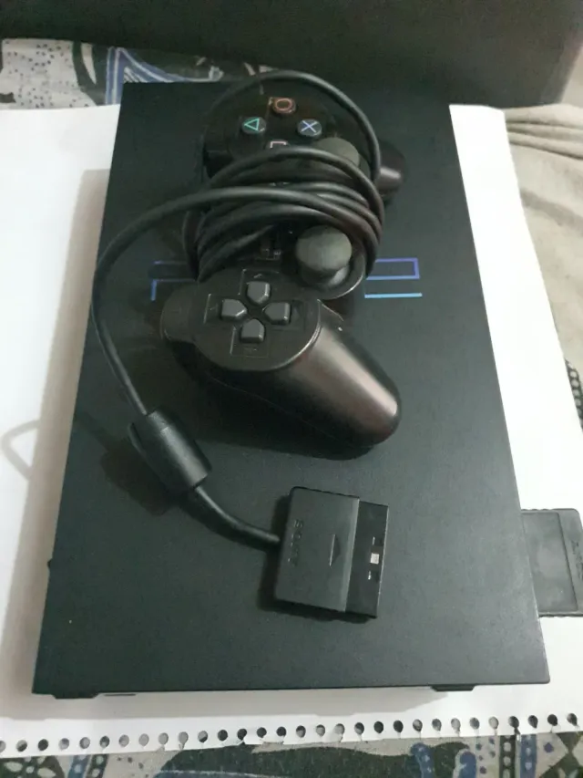 Consola PlayStation 2 Negra + Controle