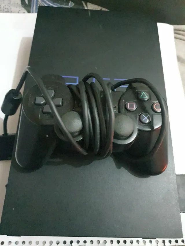 Consola PlayStation 2 Negra + Controle