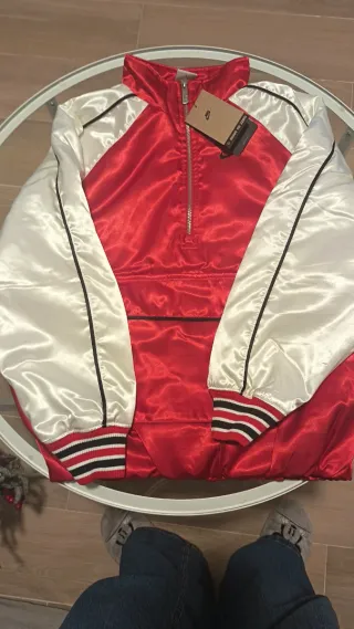 Chaqueta Nike Retro Satinada Roja y Blanca