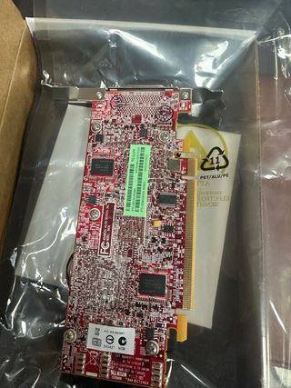 ATI FirePro 2450 Retail Box - Tarjeta #002280