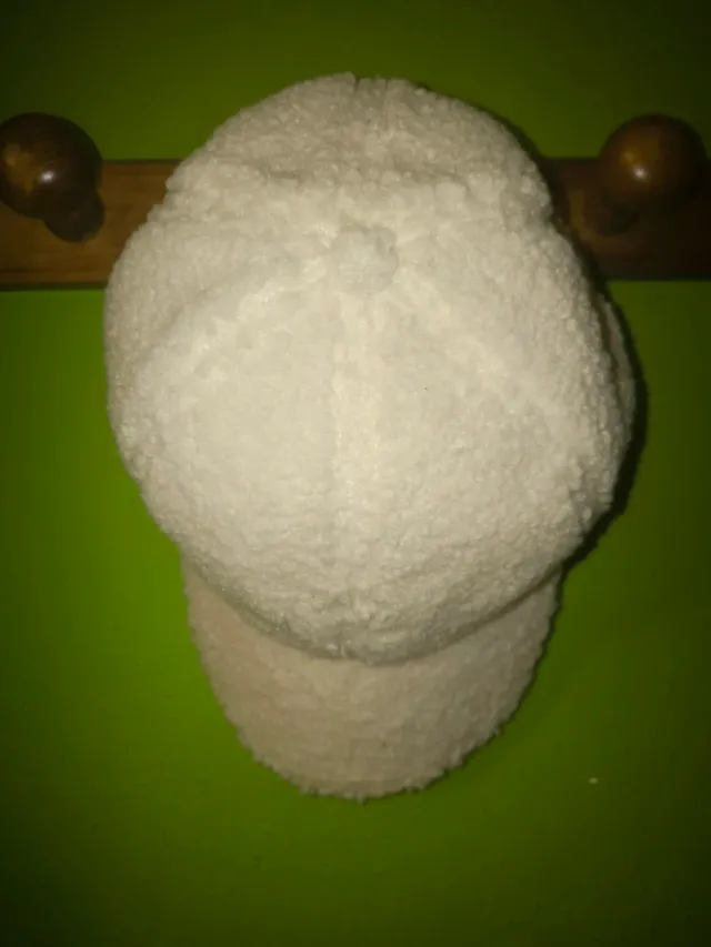 Gorra borreguito beige