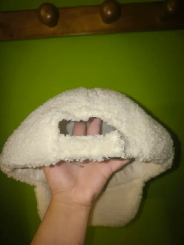 Gorra borreguito beige