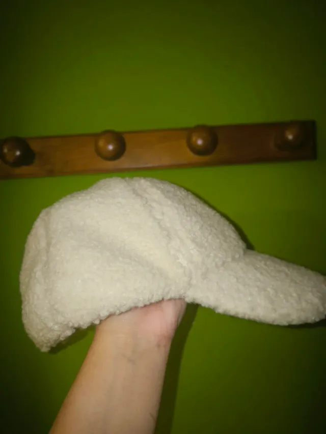 Gorra borreguito beige