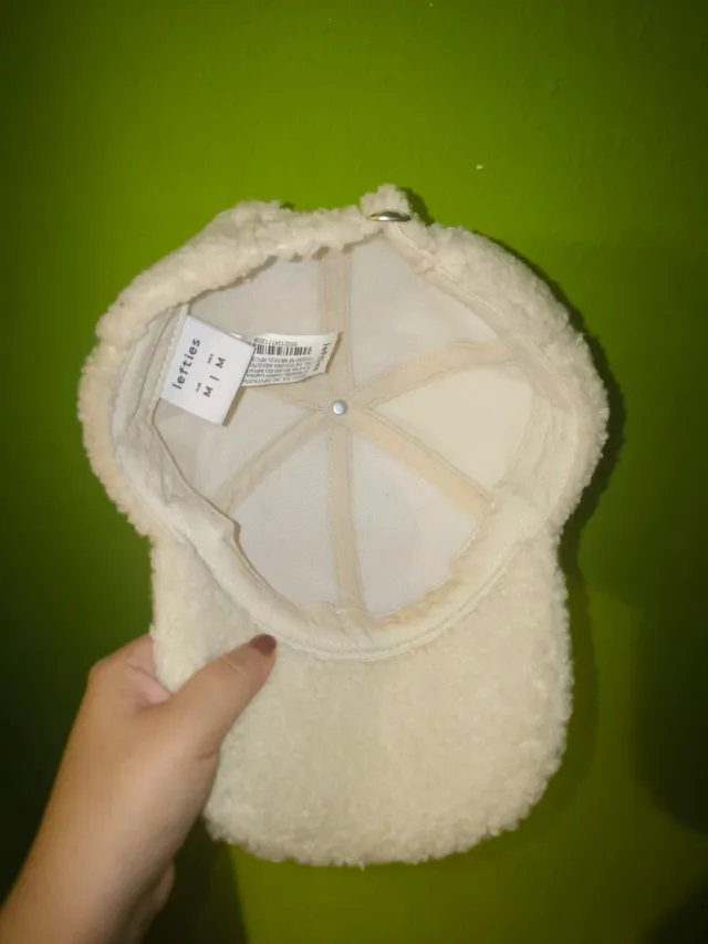 Gorra borreguito beige