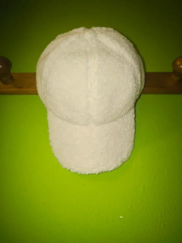 Gorra borreguito beige