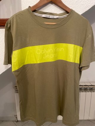 Camiseta Calvin Klein Jeans Verde y Amarilla Talla