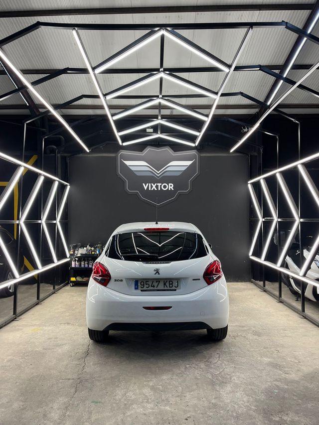 Peugeot 208 1.2 PureTech Style 82