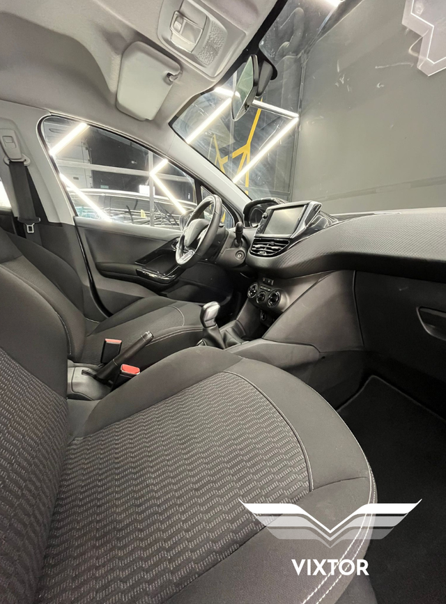 Peugeot 208 1.2 PureTech Style 82