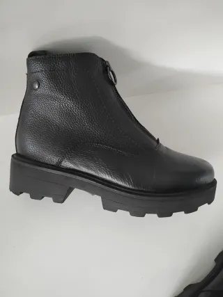 Botines de Piel Negros