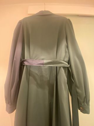 Gabardina bicolor azul y verde de IQ