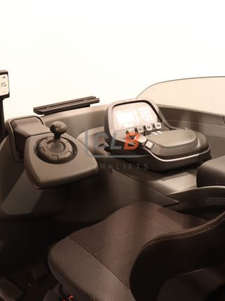 Ref. M-6437 Retráctil TOYOTA RRE 140 H