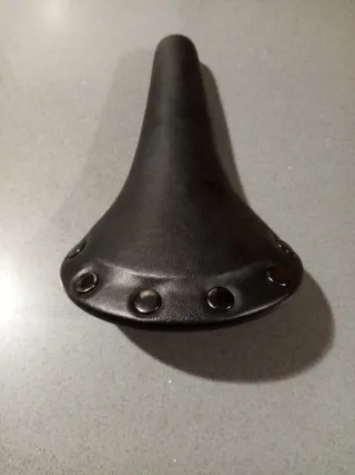 Sillín de bicicleta vintage negro