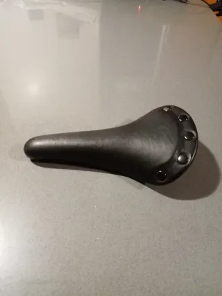 Sillín de bicicleta vintage negro