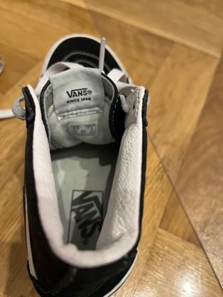 Zapatillas Vans Botas Negras Blancas