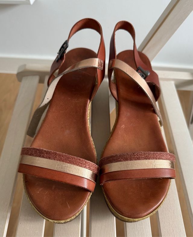 Sandalias Porronet Piel Marrón y Dorado