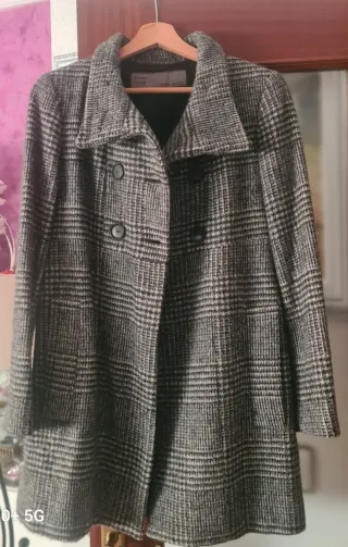 Cappotti al prezzo di 25 ciascuno