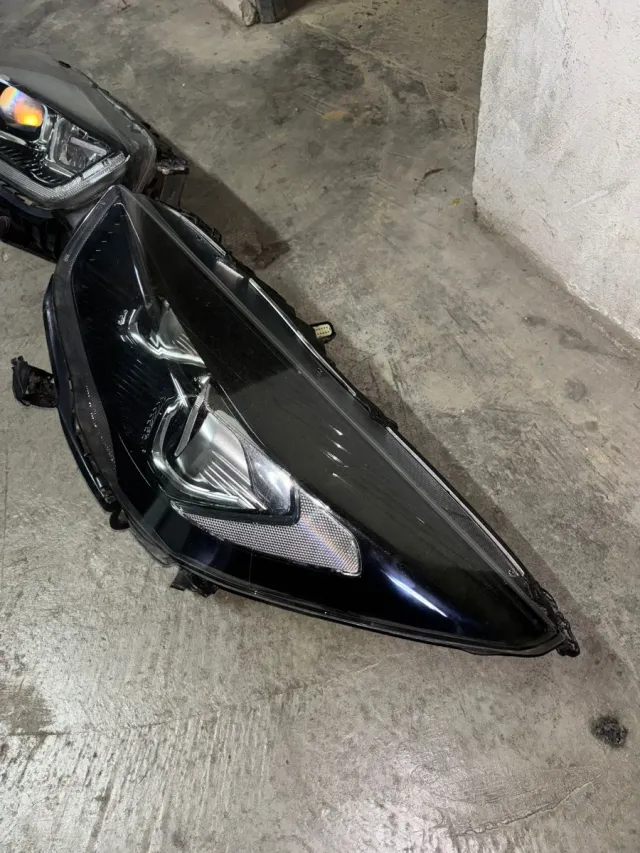 Faro Izquierdo Ford Kuga ST Line MK2