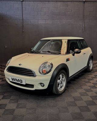 MINI ONE 2010