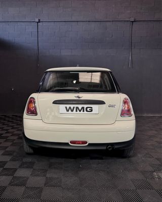 MINI ONE 2010