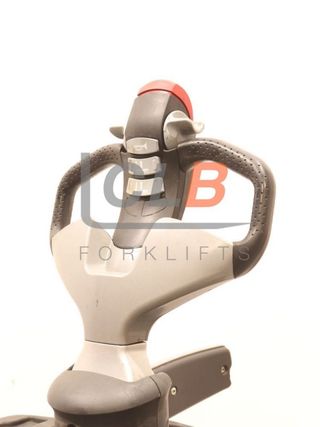 Ref. M-6362 Transpaleta Eléctrica Plataforma STILL EXH-SF 20