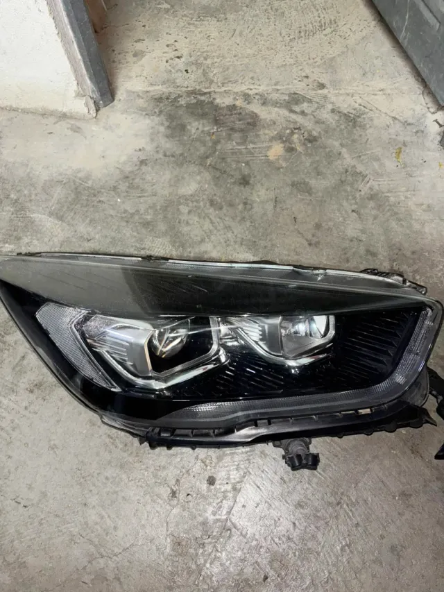 Faro Derecho Ford Kuga ST Line MK2