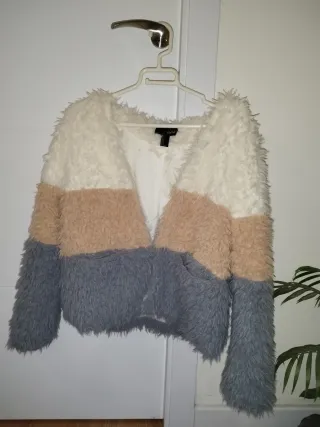 Chaqueta peluda talla M