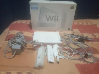 Nintendo Wii Console + Accessori +gioco Wii sport