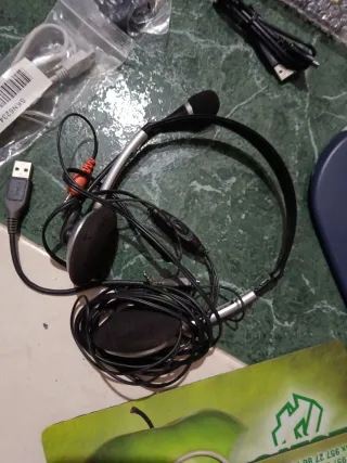 Lote Lexmark: Impresora, Teclado, Ratón, Micrófono