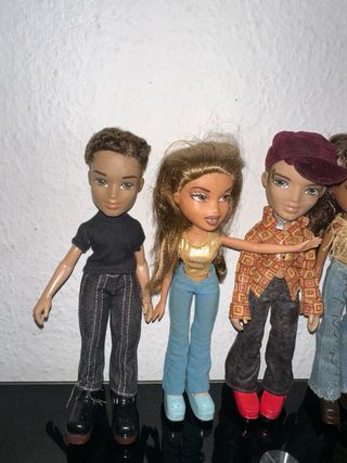 Lote di 7 bambole Bratz