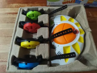 Juego Clementoni Escondite Inglés