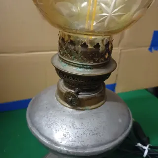 Lampada stile a olio vintage in metallo e vetro